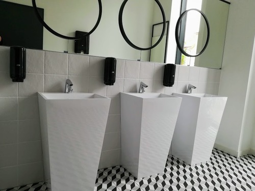 Warszawski Hotel Arche Geologiczna miał swoje uroczyste otwarcie Warszawski Hotel Arche Geologiczna miał swoje uroczyste otwarcie
